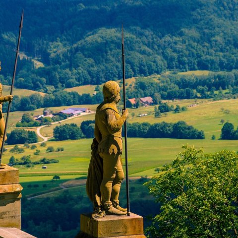 Zdjęcie: Twierdza Srebrna Góra: widma żołnierzy i legendy górskie